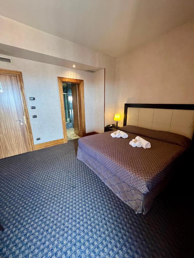 Hotel La Fenice Belpasso Dış mekan fotoğraf