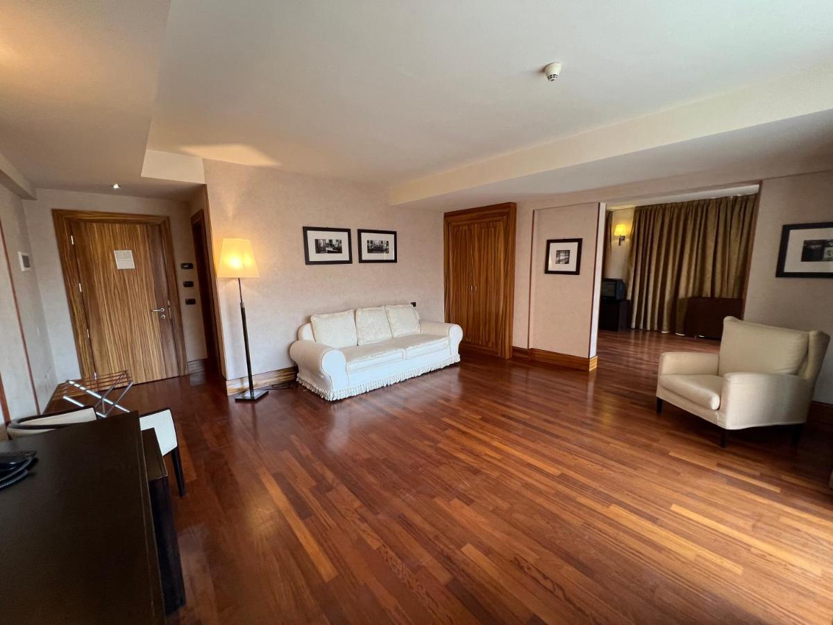 Hotel La Fenice Belpasso Dış mekan fotoğraf