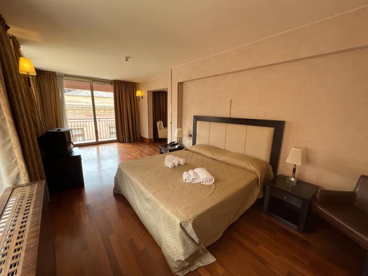 Hotel La Fenice Belpasso Dış mekan fotoğraf