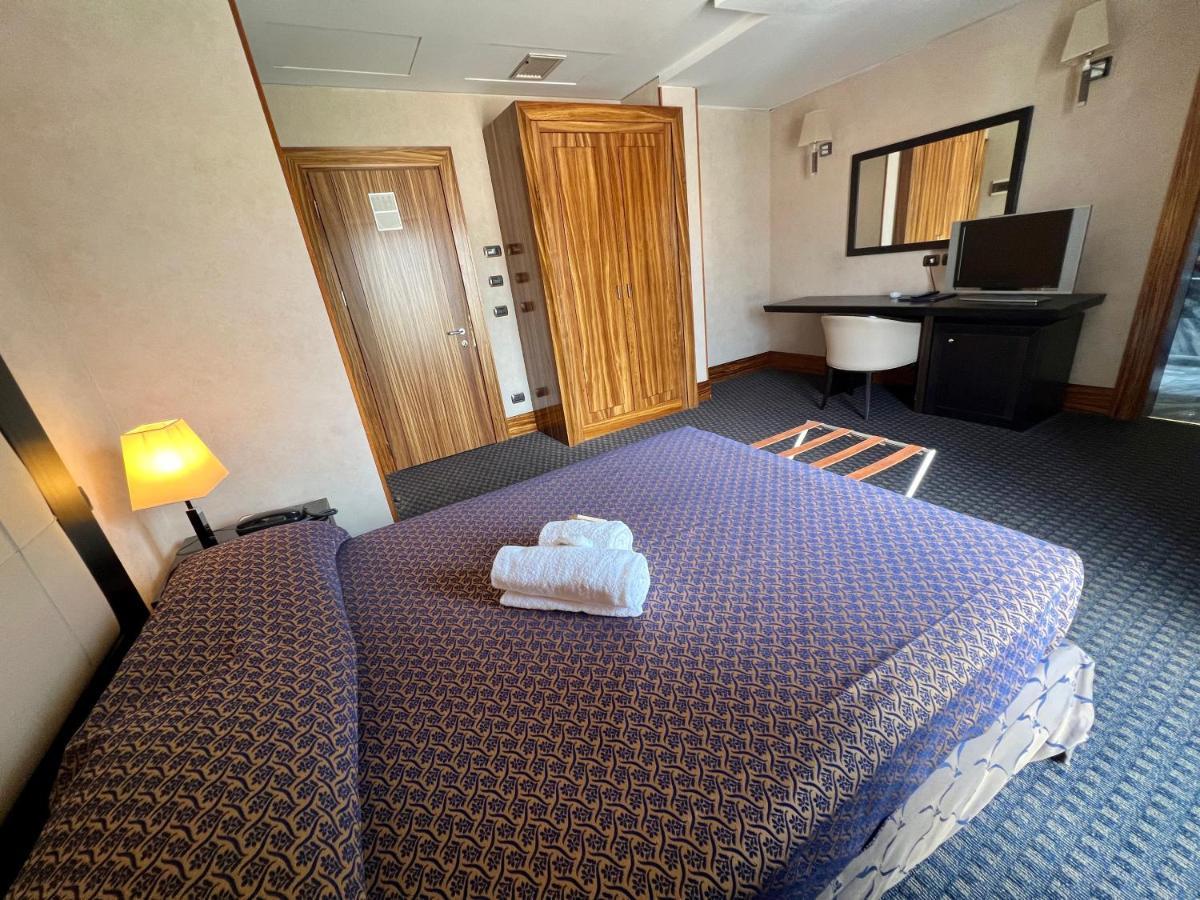 Hotel La Fenice Belpasso Dış mekan fotoğraf