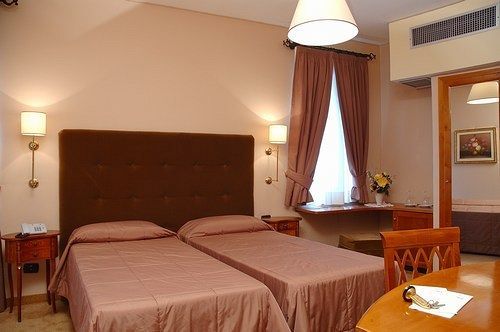 Hotel La Fenice Belpasso Oda fotoğraf